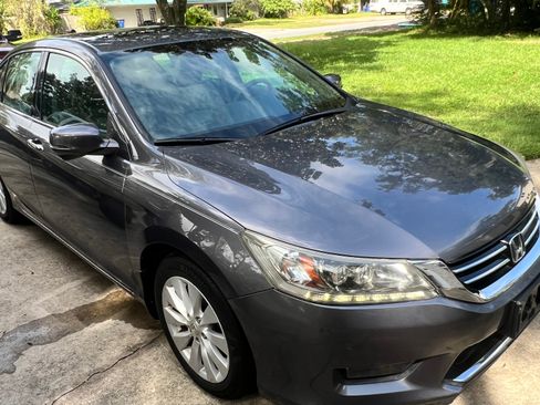 Used 2014 Honda Accord Touring image 2