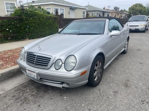 Used 2000 Mercedes-Benz CLK 430 Cabriolet image 1