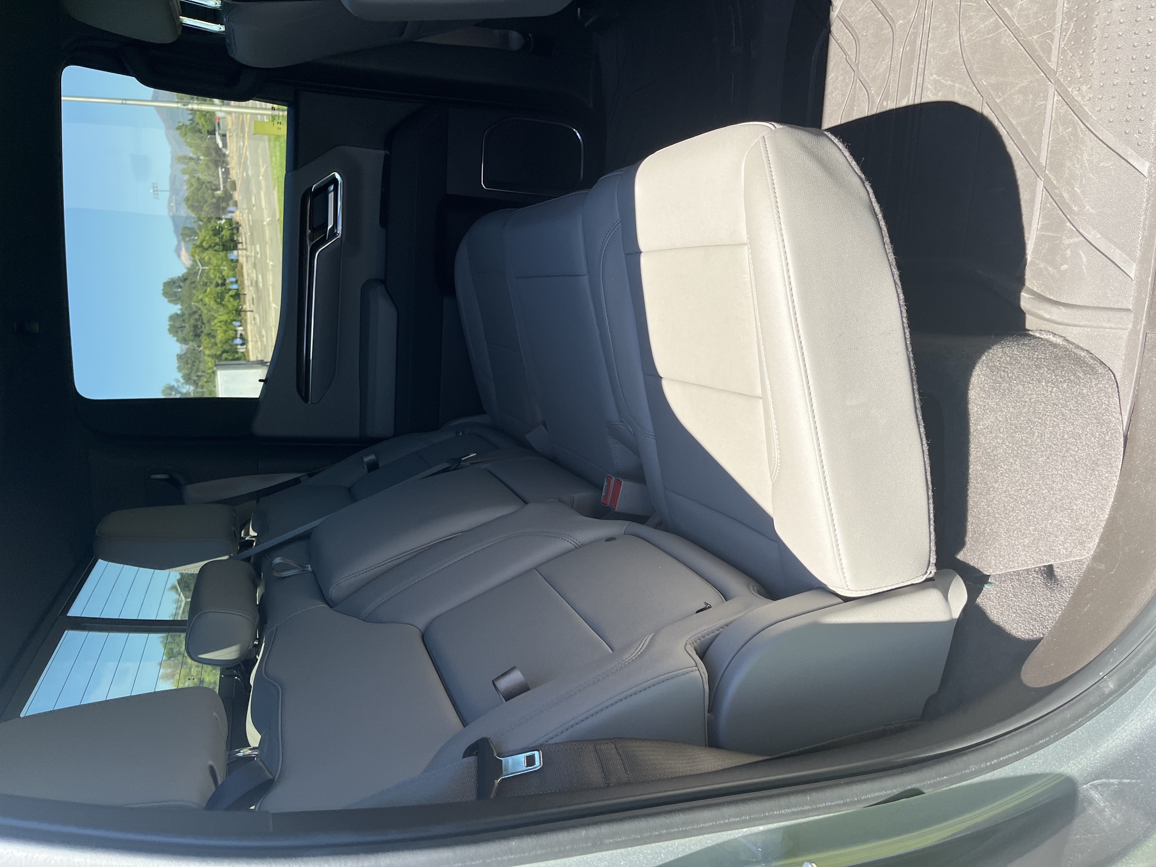 Used 2024 Chevrolet Silverado 1500 LT w/ Leather Package AWD/4WD image 14