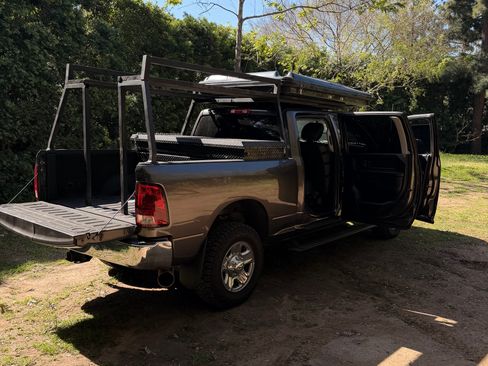 Used 2015 RAM 2500 Tradesman w/ Chrome Appearance Group image 11