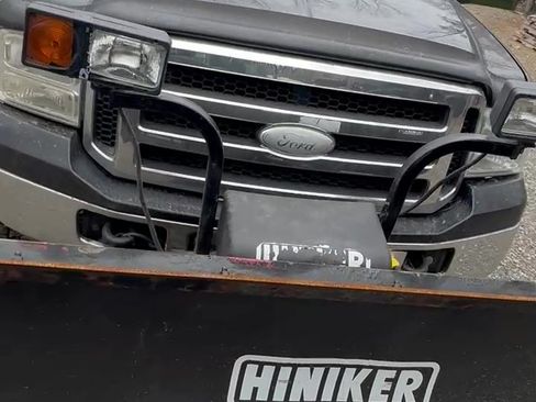 Used 2006 Ford F350 XL image 9