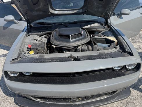 Used 2017 Dodge Challenger R/T Scat Pack RWD image 1