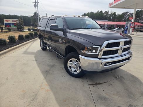 Used 2014 RAM 2500 Tradesman w/ Chrome Appearance Group image 6