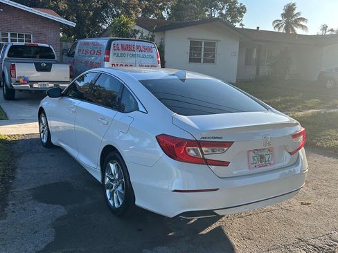 Used 2018 Honda Accord LX image 5
