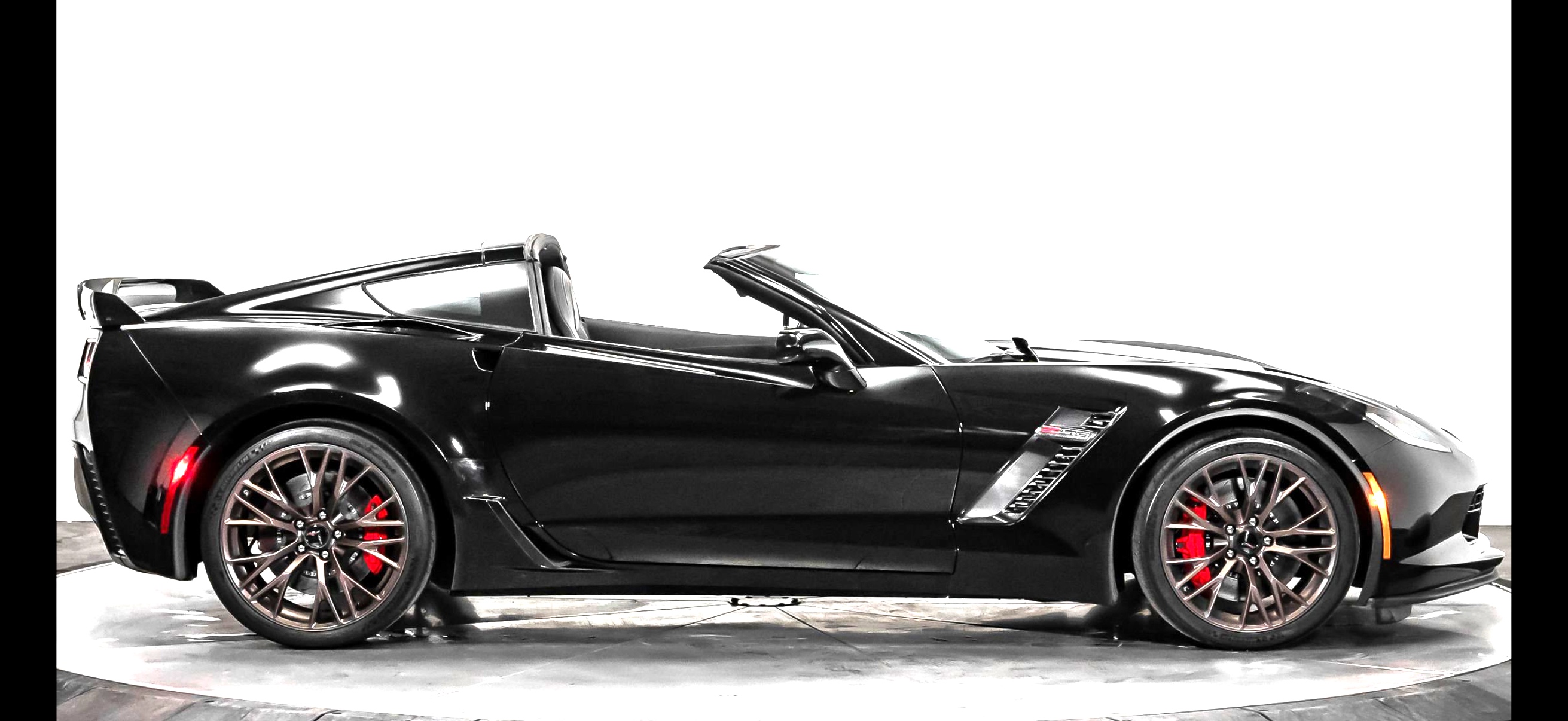 Used 2016 Chevrolet Corvette Z06 w/ Battery Protection Package RWD image 4