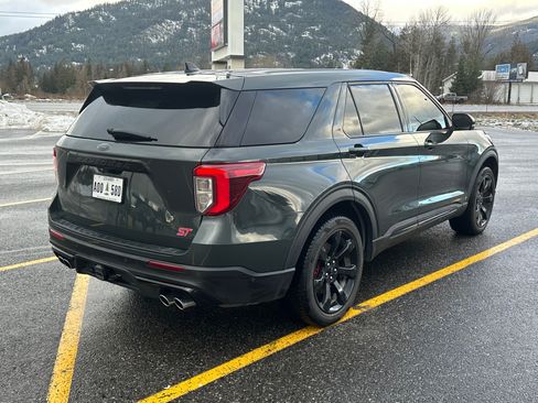 Used 2022 Ford Explorer ST w/ Equipment Group 401A image 5