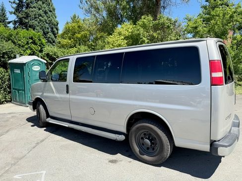 Used 2008 Chevrolet Express 2500 LS Van 3D w/ LT Preferred Equipment Group image 9