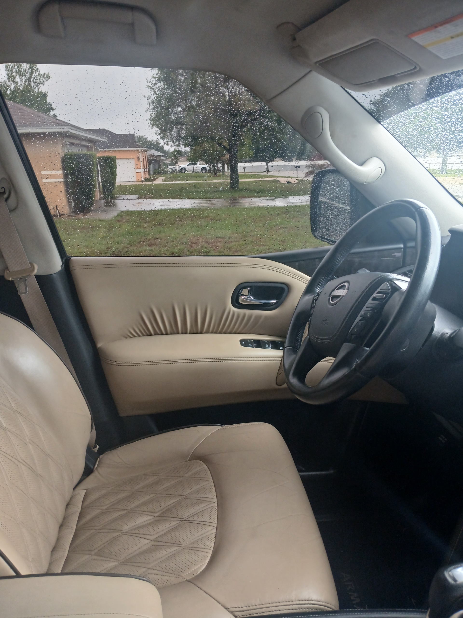 Used 2023 Nissan Armada Platinum w/ Captain's Chairs Package AWD/4WD image 5