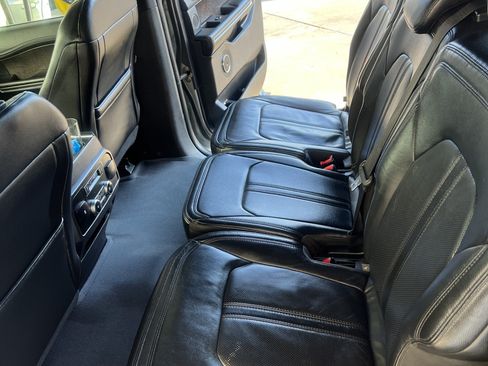 Used 2019 Ford Expedition Max Limited image 16