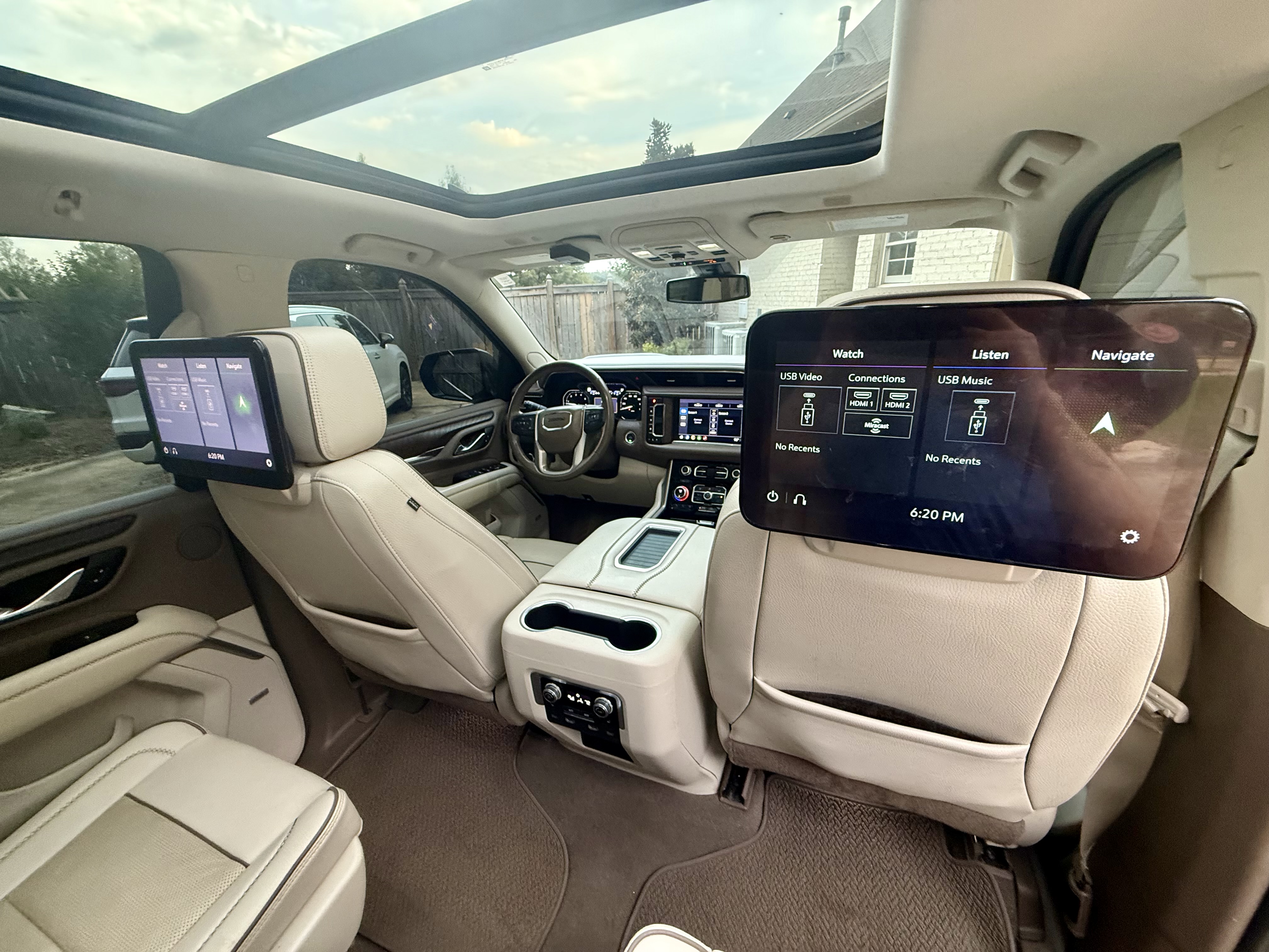 Used 2021 GMC Yukon Denali AWD/4WD image 16
