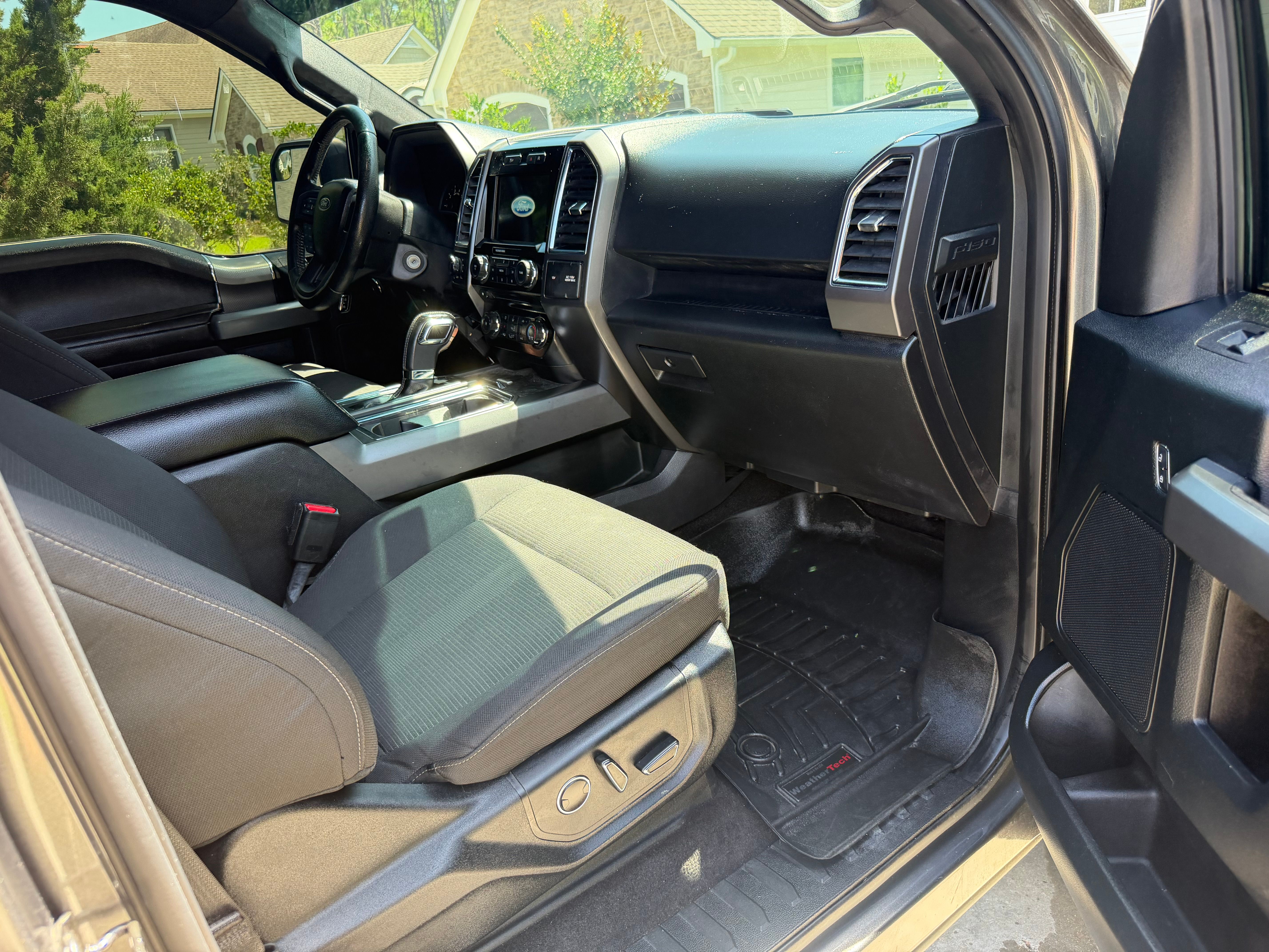 Used 2016 Ford F150 XLT w/ Equipment Group 302A Luxury AWD/4WD image 30