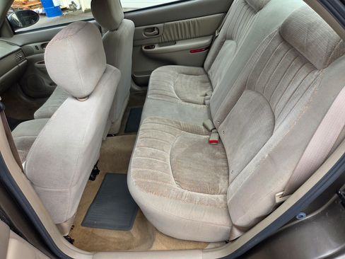 Used 2003 Buick Century Custom image 9