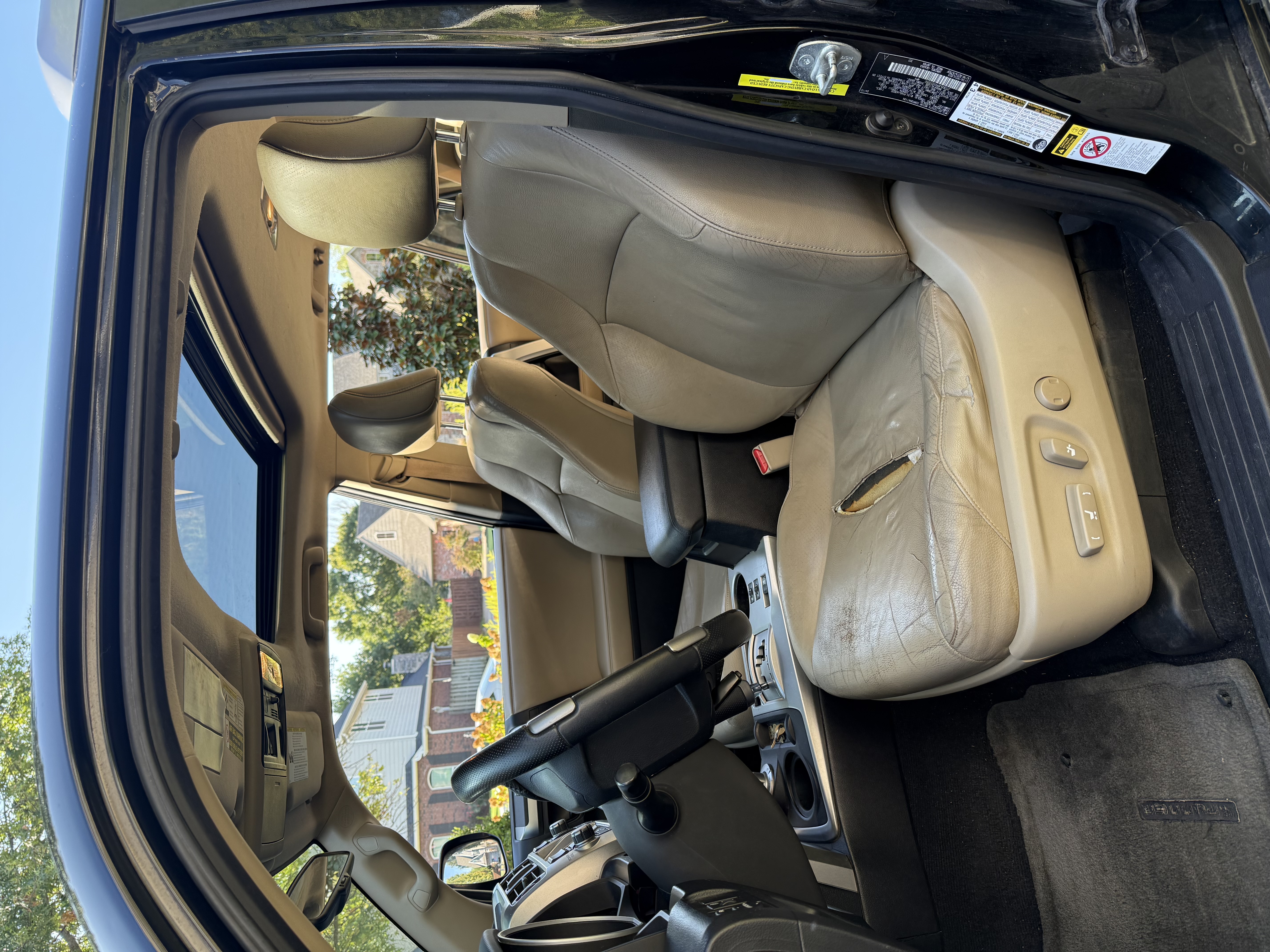 Used 2010 Toyota 4Runner Limited AWD/4WD image 6