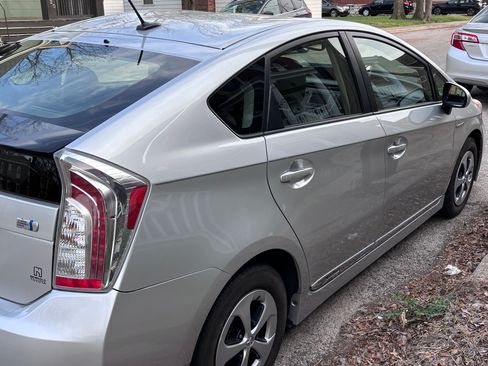 Used 2012 Toyota Prius Four image 4