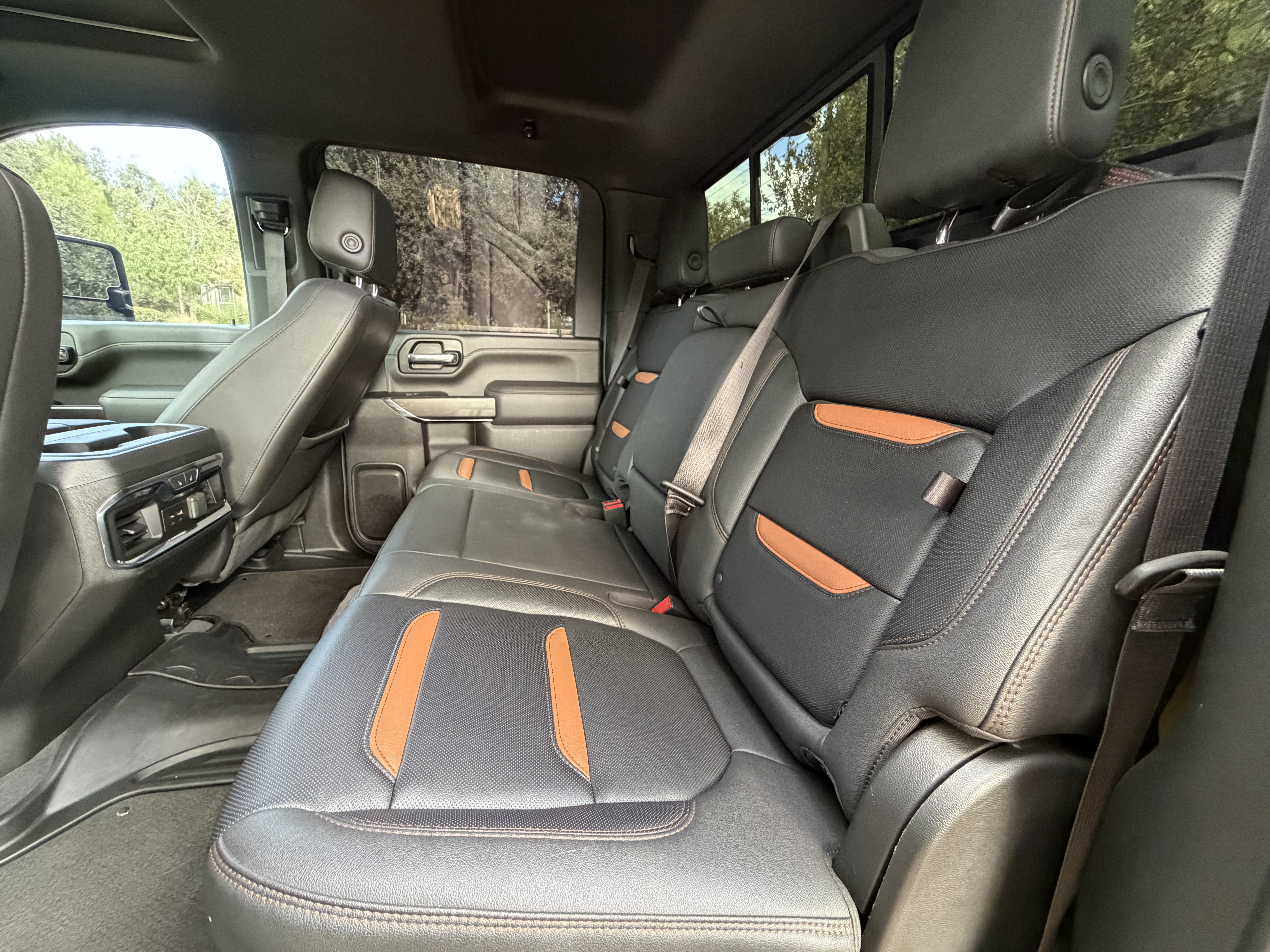 Used 2023 GMC Sierra 2500 AT4 w/ AT4 Preferred Package AWD/4WD image 17