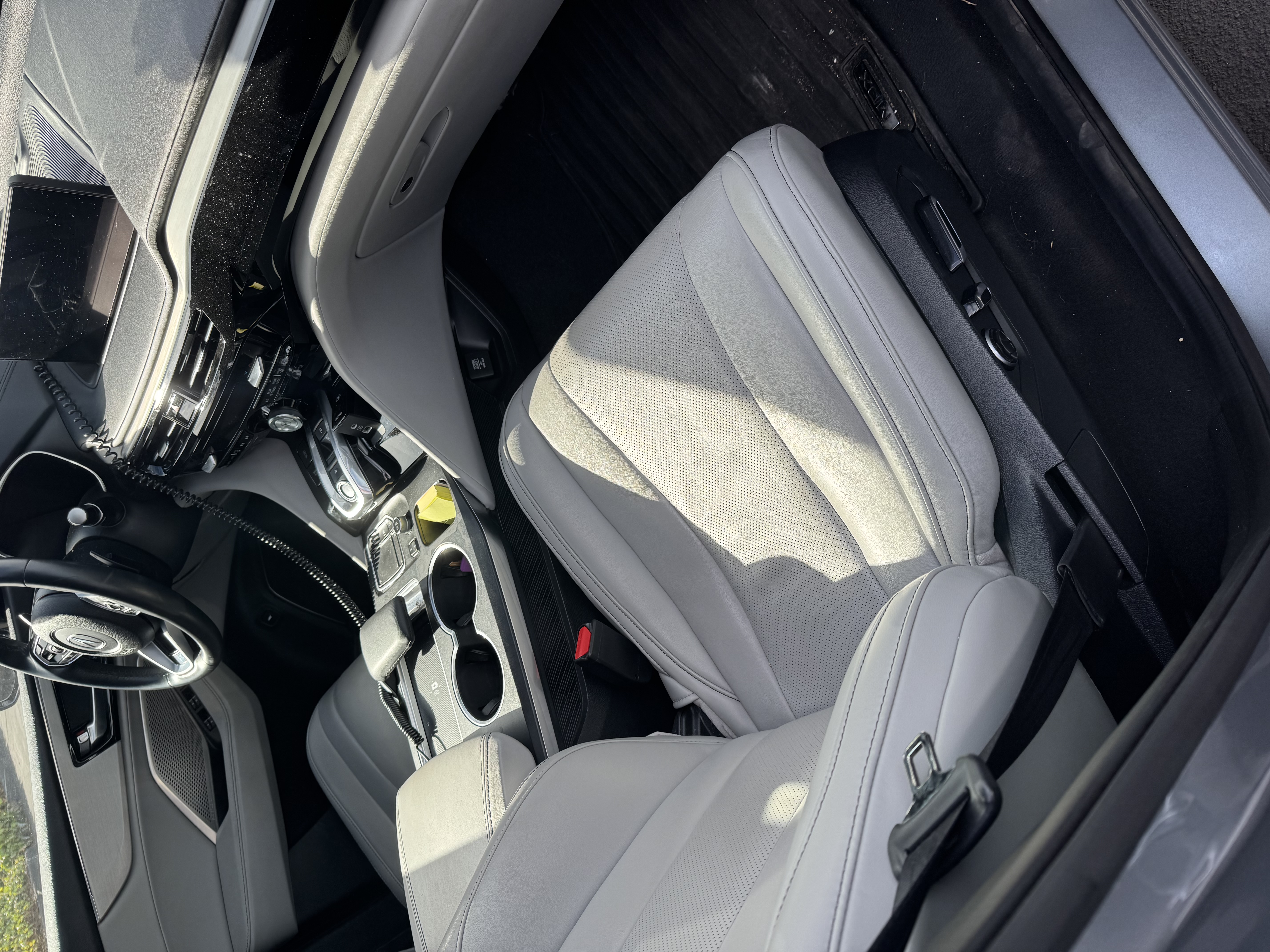 Used 2023 Acura MDX w/ Technology Package FWD image 2