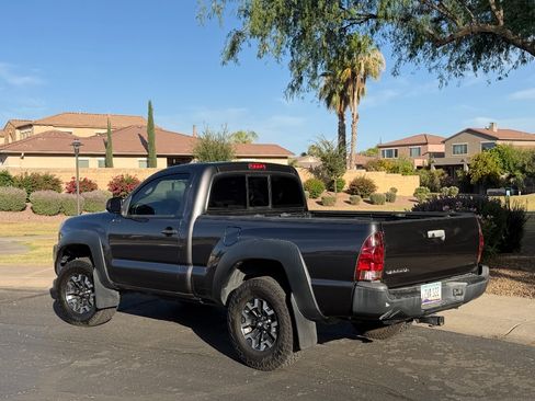 Used 2012 Toyota Tacoma 4x4 Regular Cab image 5