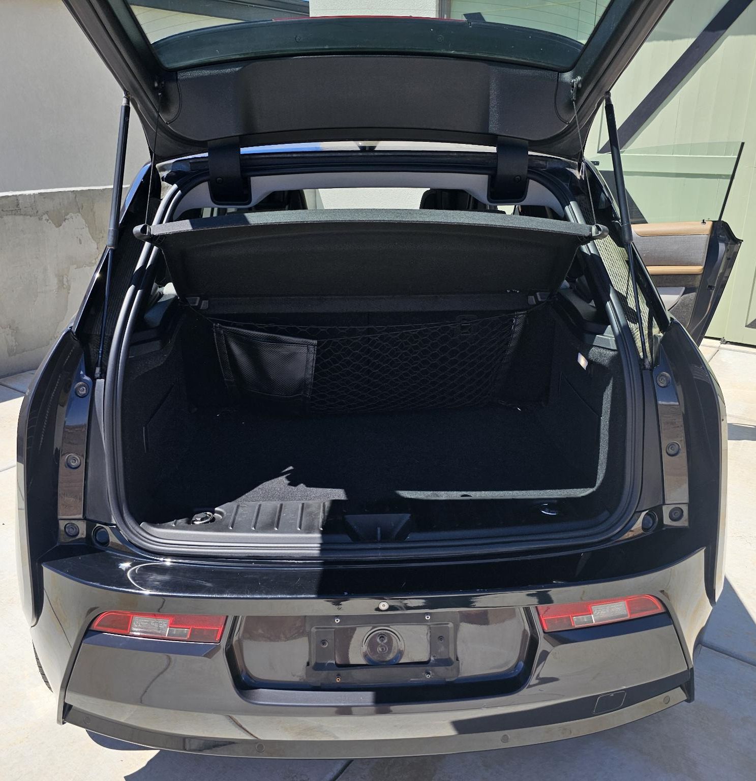 Used 2015 BMW i3 w/ Range Extender RWD image 6