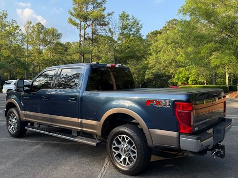 Used 2020 Ford F250 Lariat w/ Lariat Ultimate Package AWD/4WD image 4