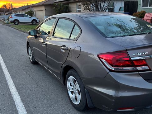 Used 2014 Honda Civic LX image 2