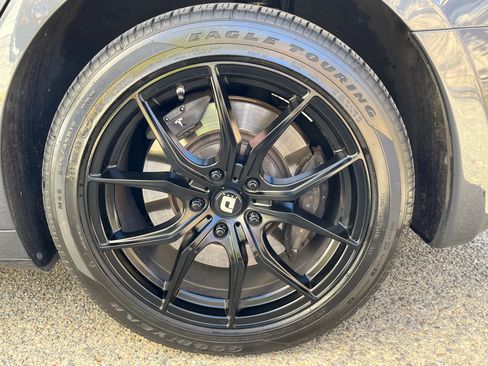 Used 2016 Tesla Model S 90D image 9