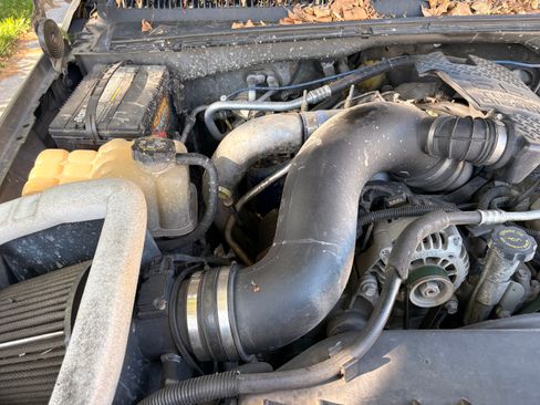 Used 2003 GMC Sierra 2500 SLE w/ Skid Plate Package AWD/4WD image 14