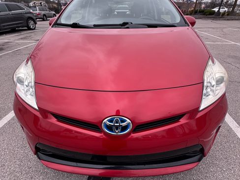 Used 2014 Toyota Prius Two image 1