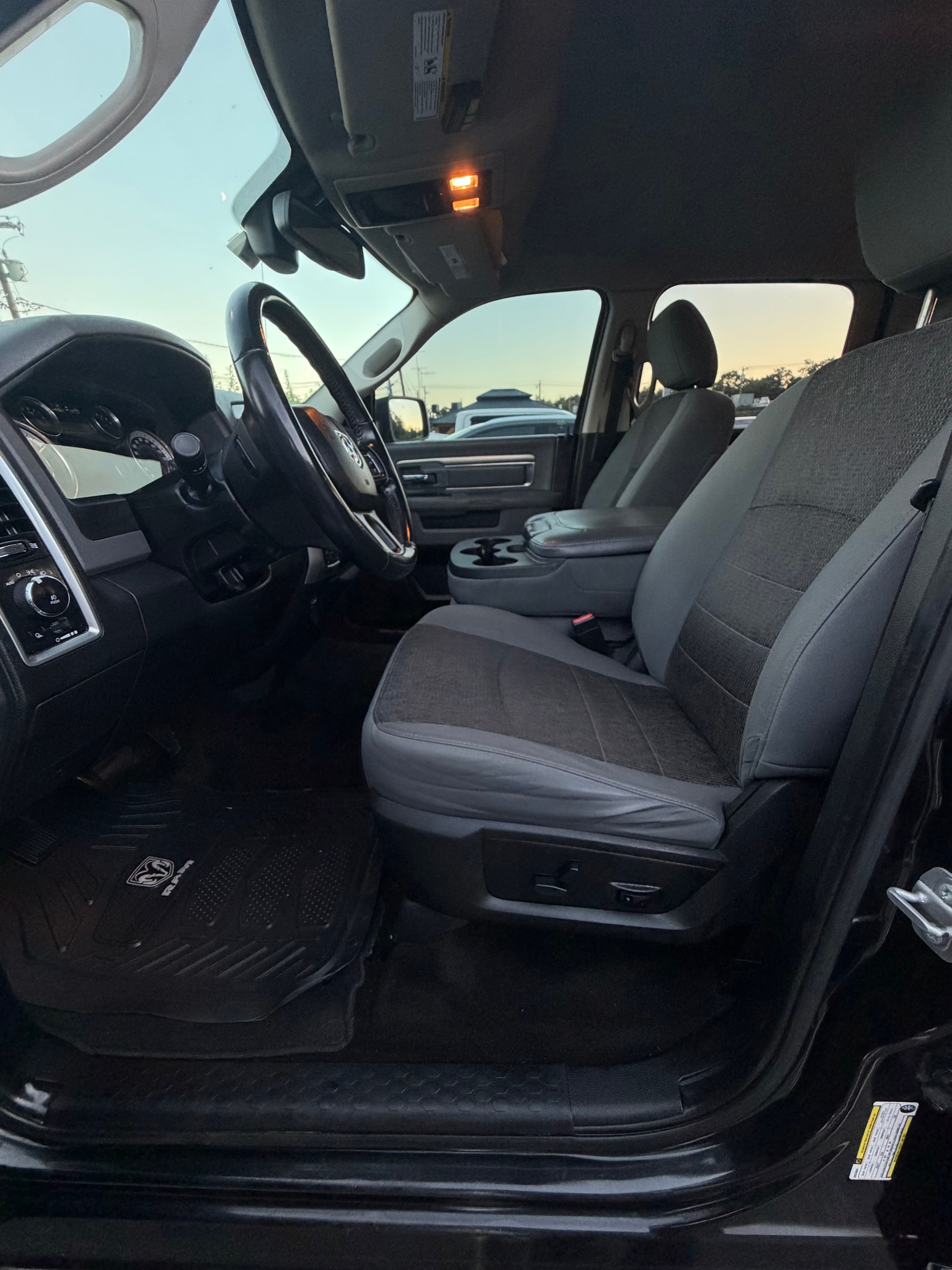Used 2017 RAM 1500 Big Horn AWD/4WD image 13