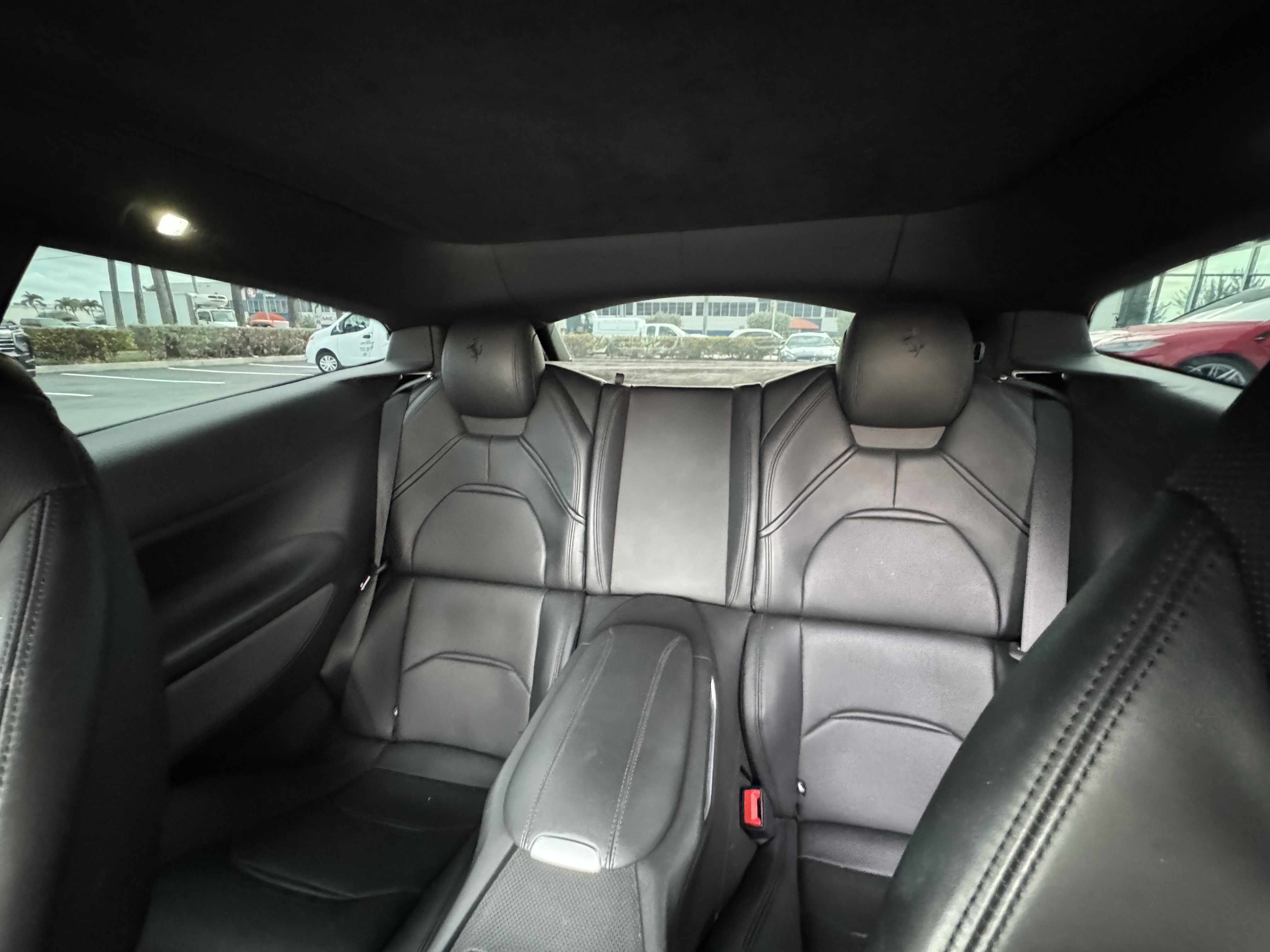 Used 2018 Ferrari GTC4Lusso AWD/4WD image 14