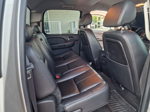 Used 2008 GMC Sierra 3500 SLT image 9