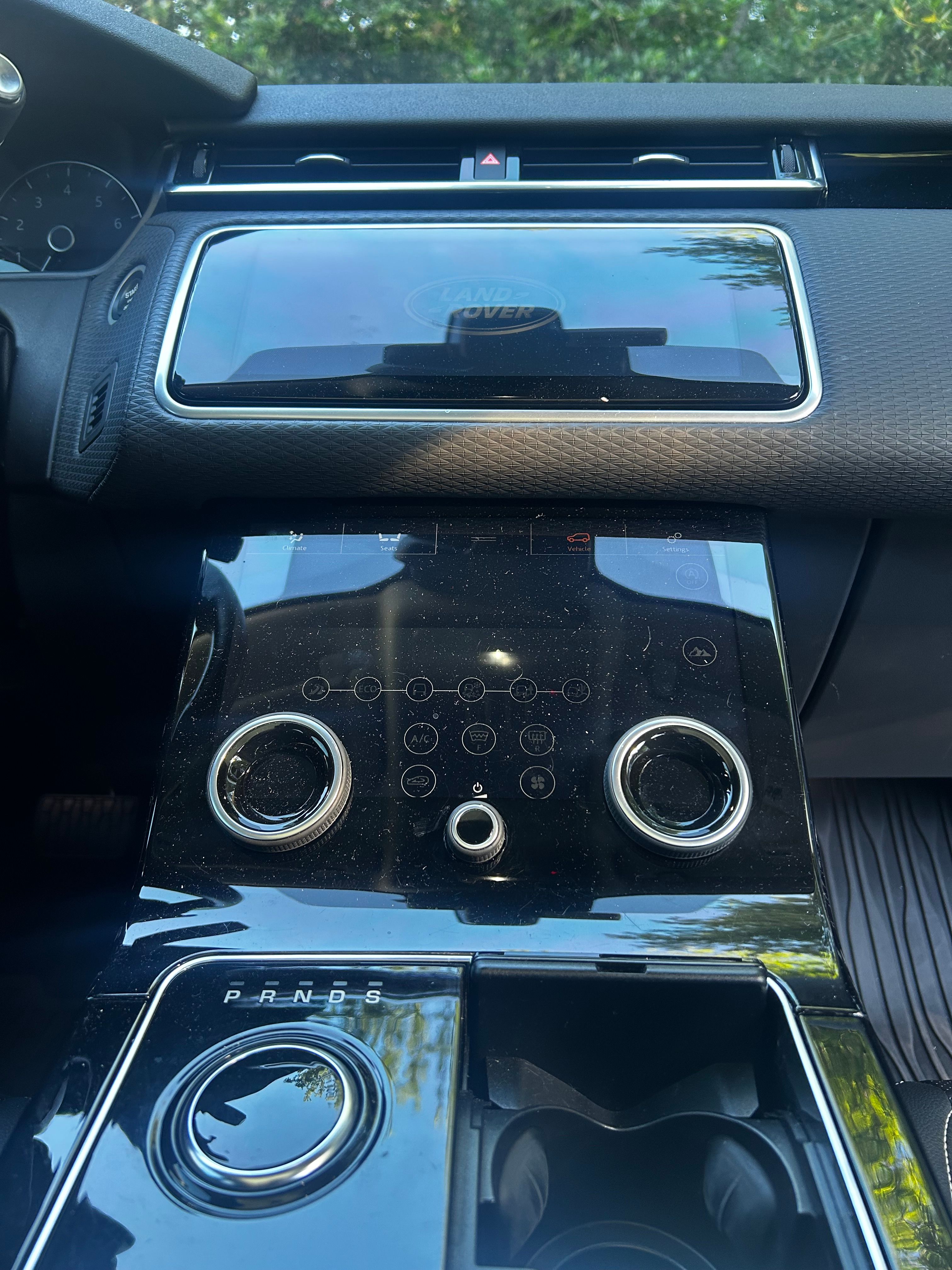 Used 2019 Land Rover Range Rover Velar S AWD/4WD image 15