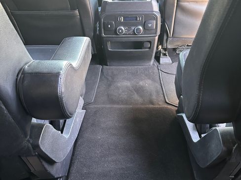 Used 2020 Ford Expedition Limited RWD image 21