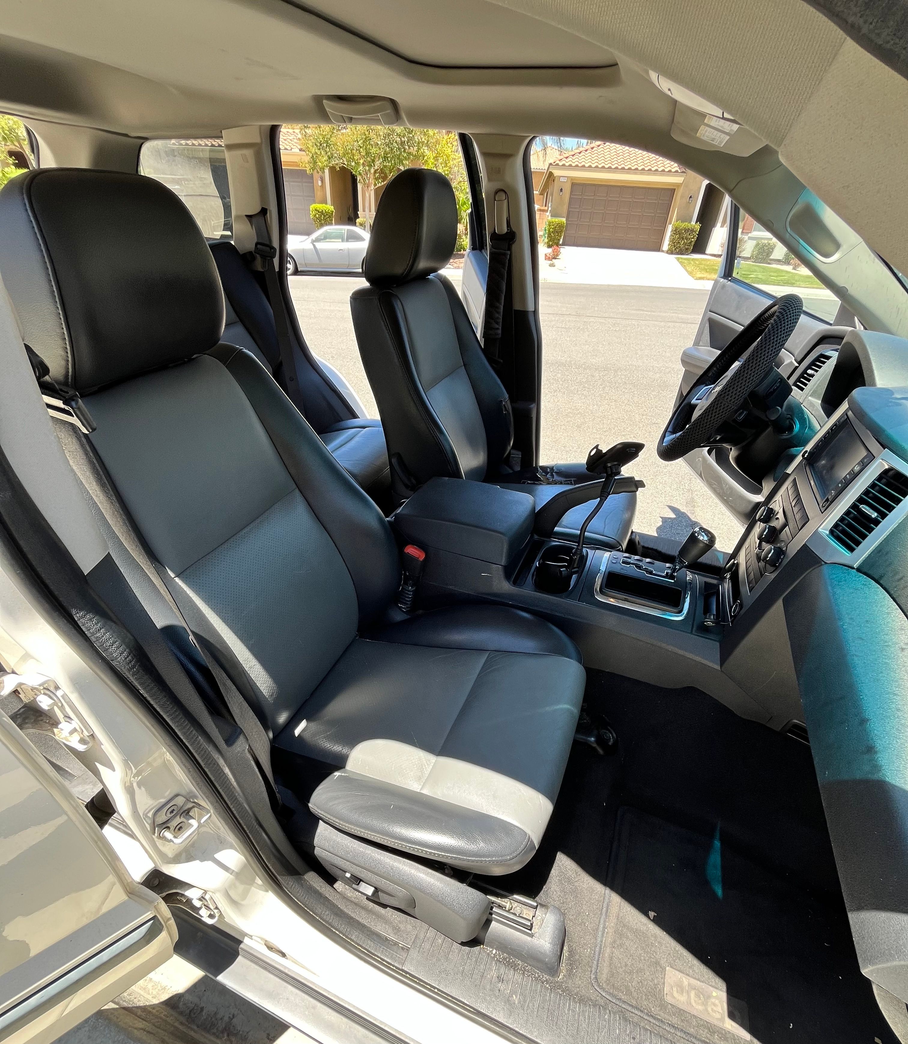 Used 2008 Jeep Grand Cherokee Laredo RWD image 4