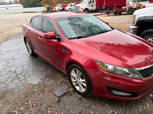 Used 2012 Kia Optima LX image 2