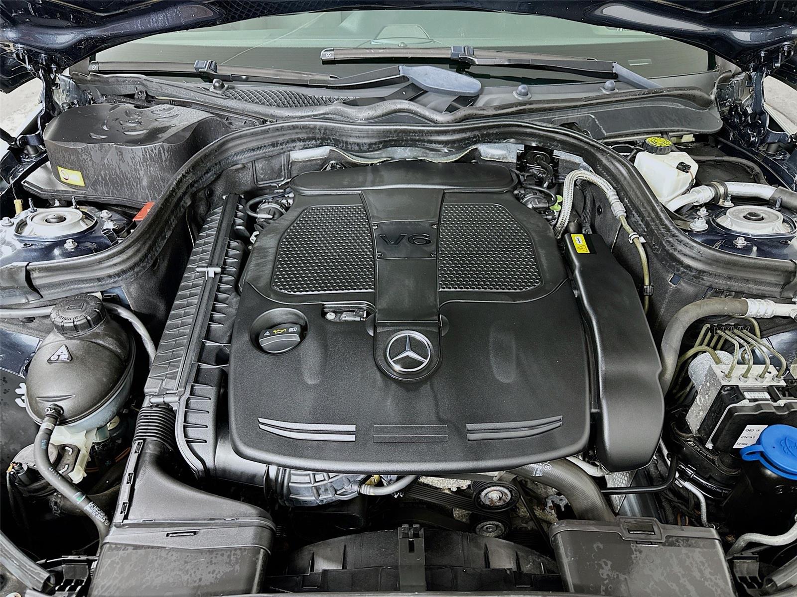 Used 2013 Mercedes-Benz E 350 4MATIC Sedan image 30
