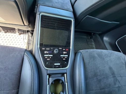 Used 2022 Porsche Panamera GTS AWD/4WD image 25