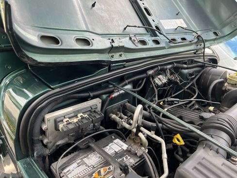Used 1999 Jeep Wrangler Sport AWD/4WD image 6