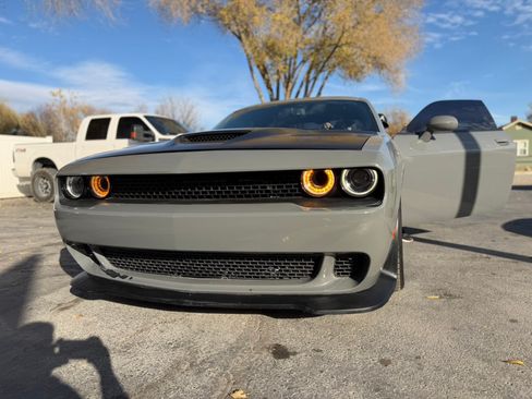 Used 2019 Dodge Challenger R/T Scat Pack image 9
