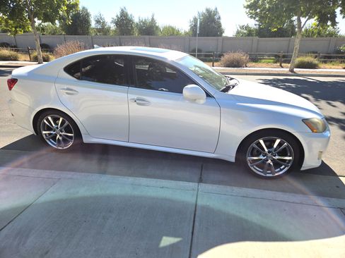 Used 2007 Lexus IS 250 RWD image 4