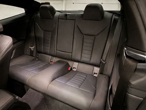 Used 2025 BMW 440i xDrive Coupe w/ Premium Package image 19