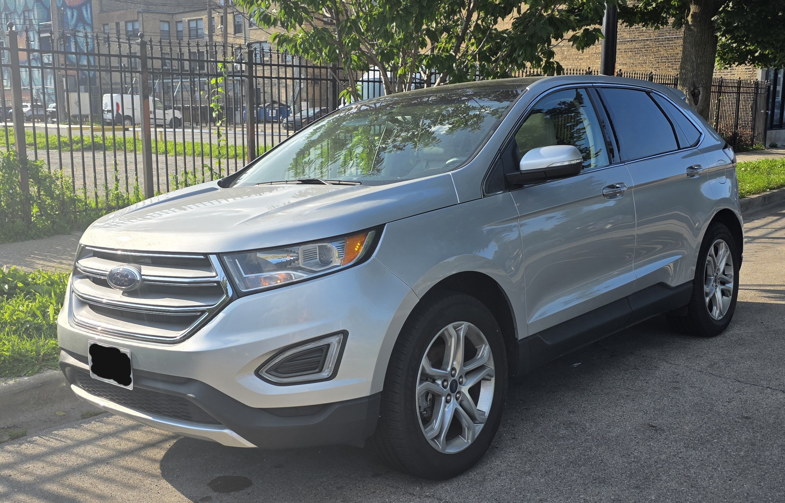 Used 2018 Ford Edge Titanium w/ Equipment Group 301A FWD image 1