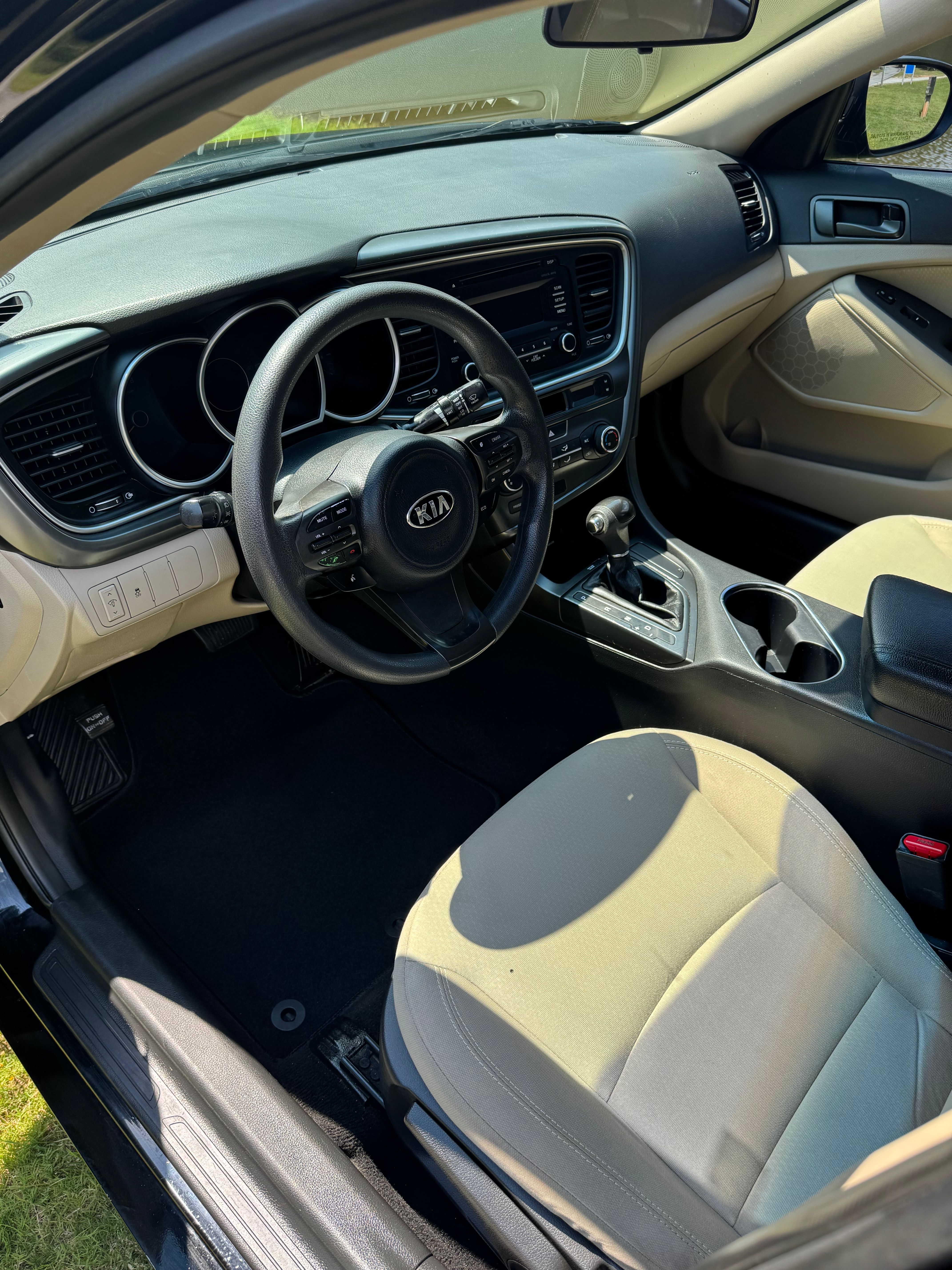 Used 2015 Kia Optima LX FWD image 11