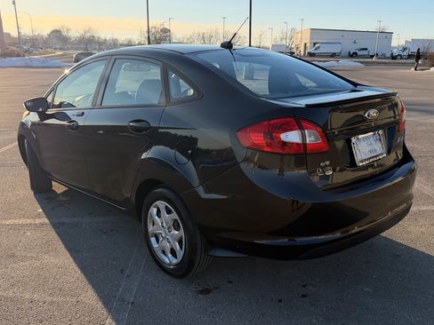 Used 2013 Ford Fiesta SE w/ Super Fuel Economy Pkg image 8