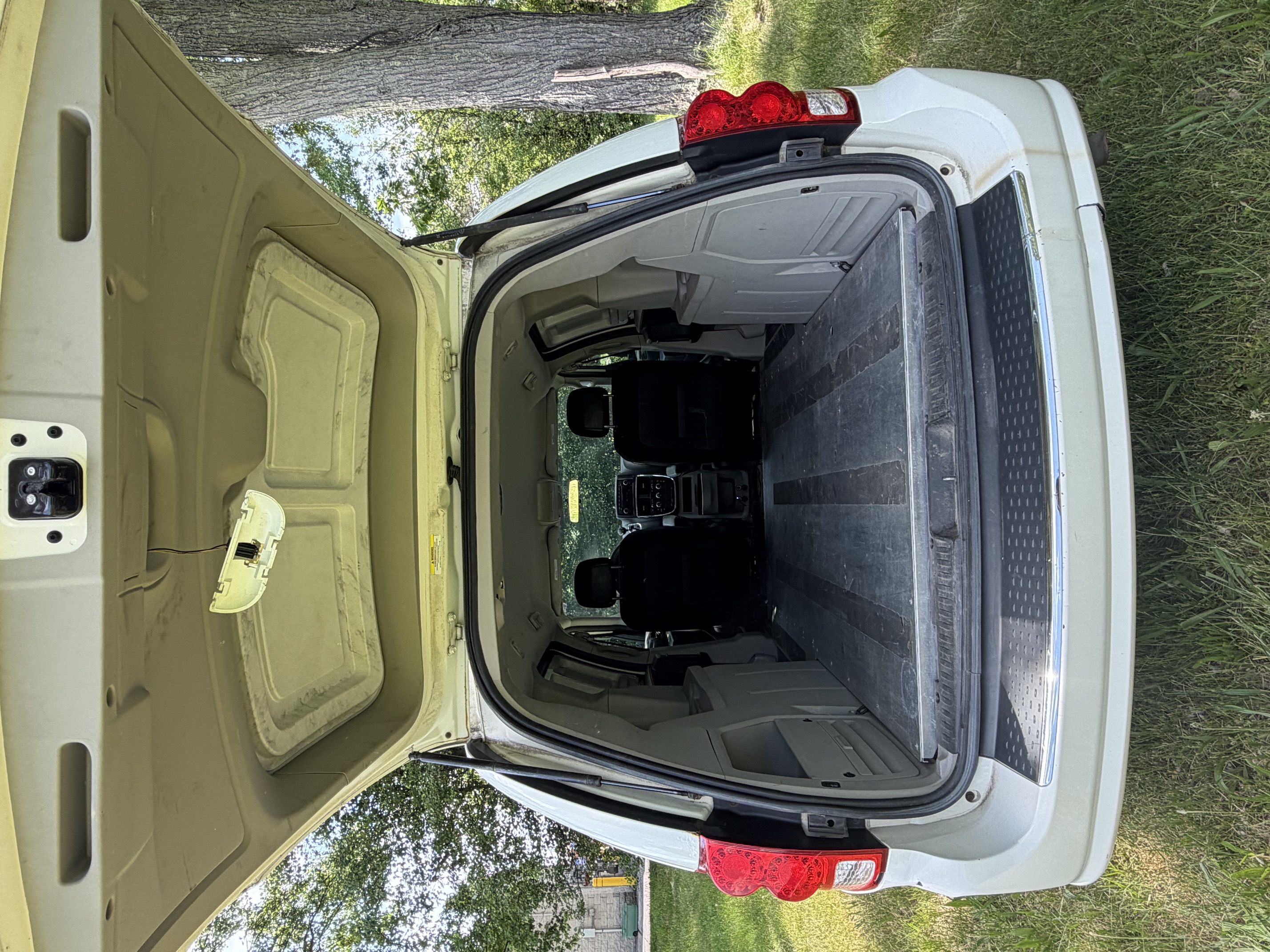 Used 2012 RAM C/V FWD image 6
