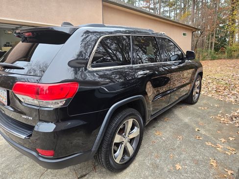 Used 2014 Jeep Grand Cherokee Limited image 2