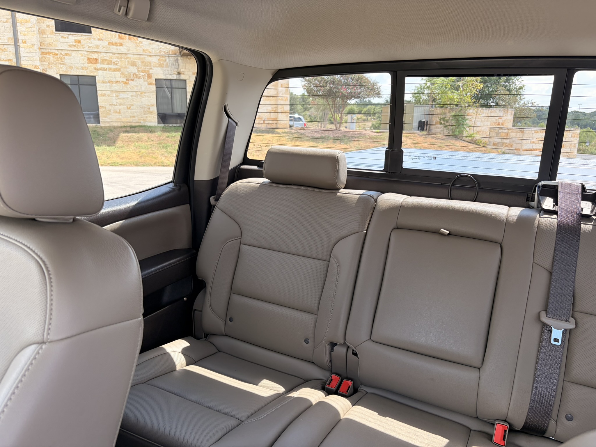 Used 2018 GMC Sierra 1500 SLT w/ Enhanced Driver Alert Package RWD image 17
