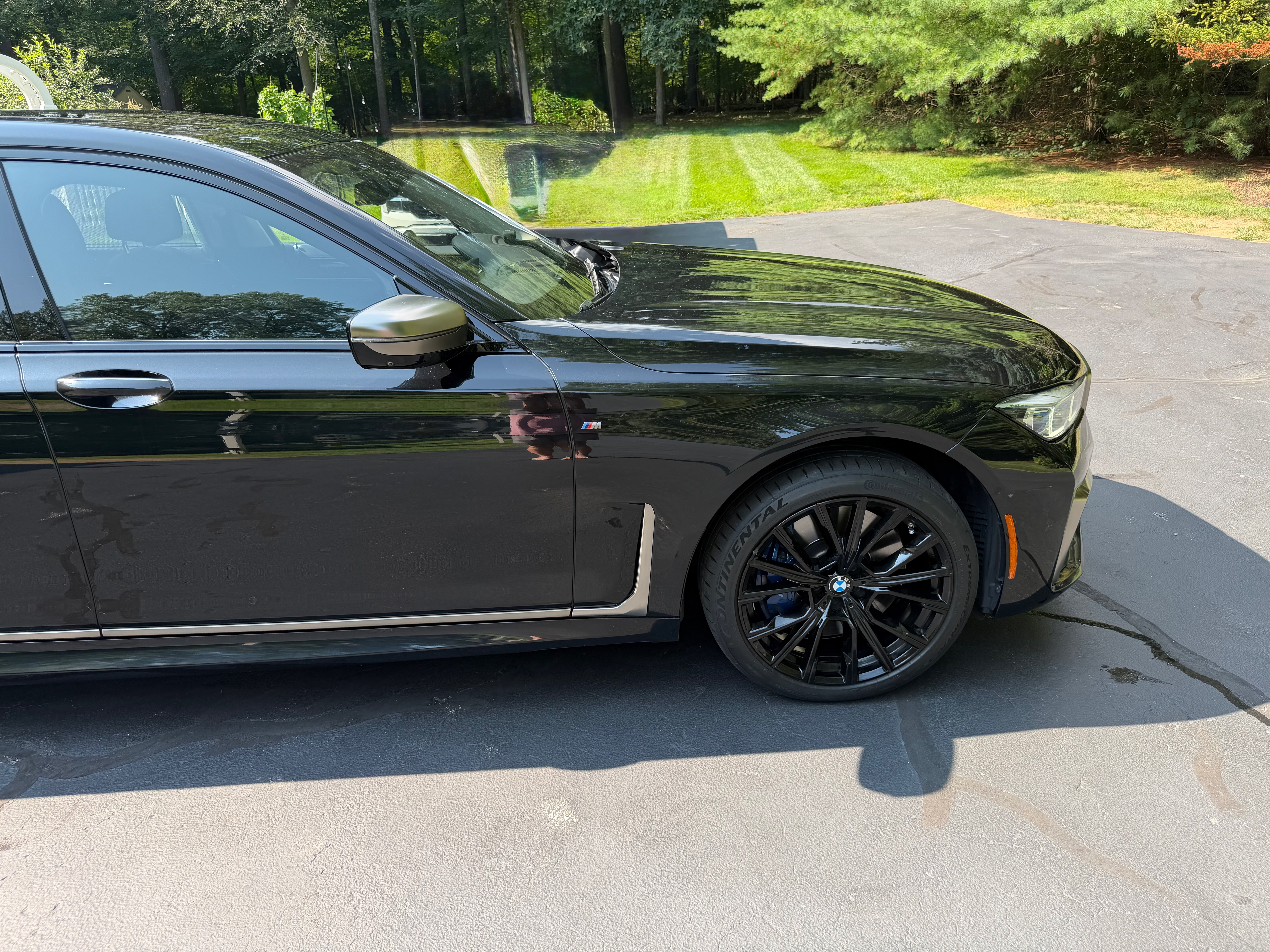 Used 2020 BMW M760i xDrive w/ Luxury Rear Seating Package AWD/4WD image 25