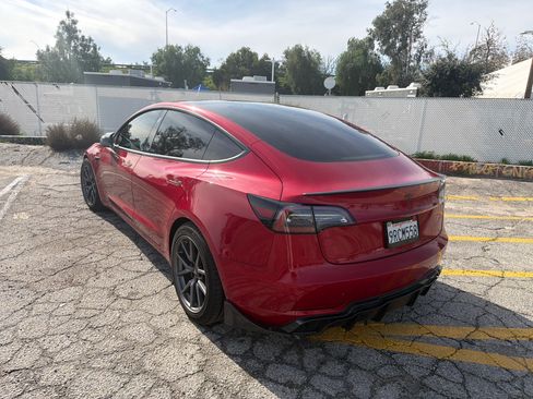 Used 2020 Tesla Model 3 Standard Range Plus image 12