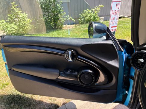 Used 2018 MINI Cooper S FWD image 18