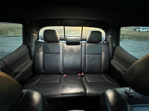 Used 2022 Toyota Tacoma TRD Off-Road image 19